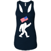 Image of Bigfoot avec le drapeau américain drôle 4ème de juillet T-shirt
