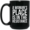 Image of Une place de femme est dans la résistance T-shirt manches longues
